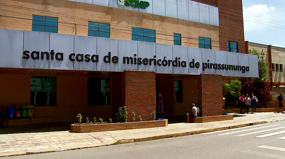 Fachada da Santa Casa de Misericórdia de Pirassununga SP